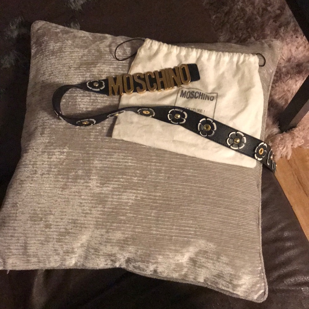 Moschino Belt | SPRING COLLECTION